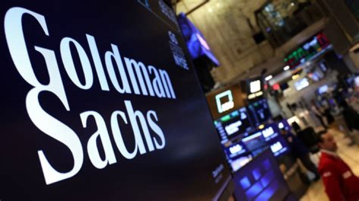 300 Goldman Sachs Got Early Stock Bonuses Last Year In New Tax Ploy