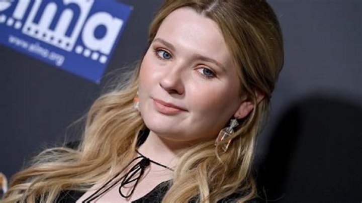 Abigail Breslin Net Worth | Celebrity Net Worth