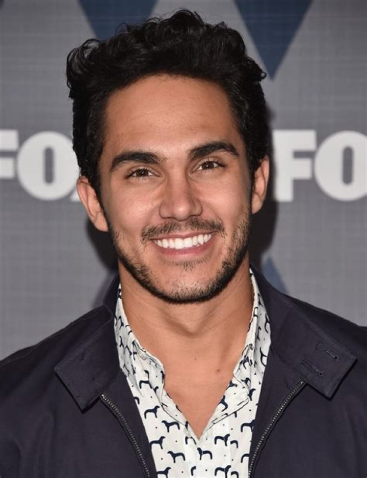 Carlos Pena, Jr. Net Worth