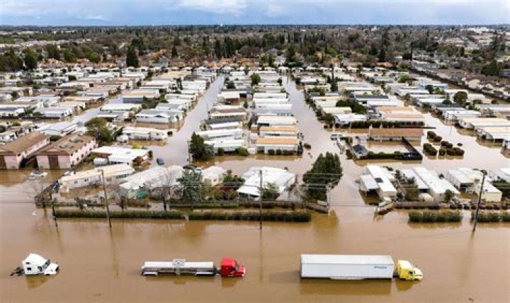 Caught Wet Handed: These Celebrities Are Using Ungodly Amounts Of Water At Their Mansions While California Suffers Through A Devastating Drought